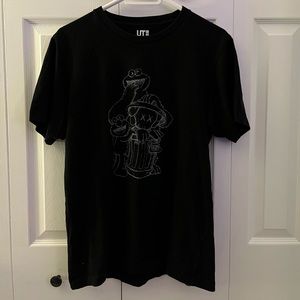 Medium Uniqlo x Kaws t-shirt.